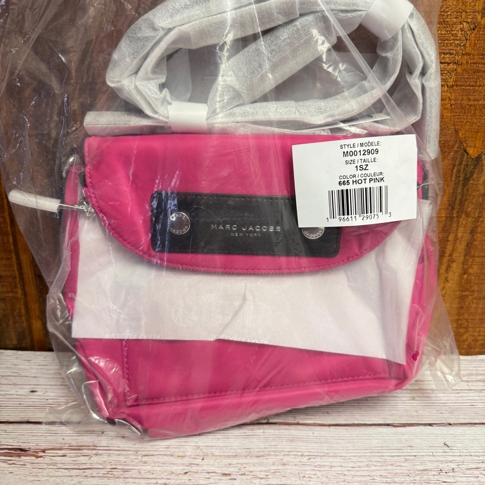 Marc Jacobs Preppy Nylon Mini Natasha Crossbody Bag – Hot Pink - Picture 6 of 7